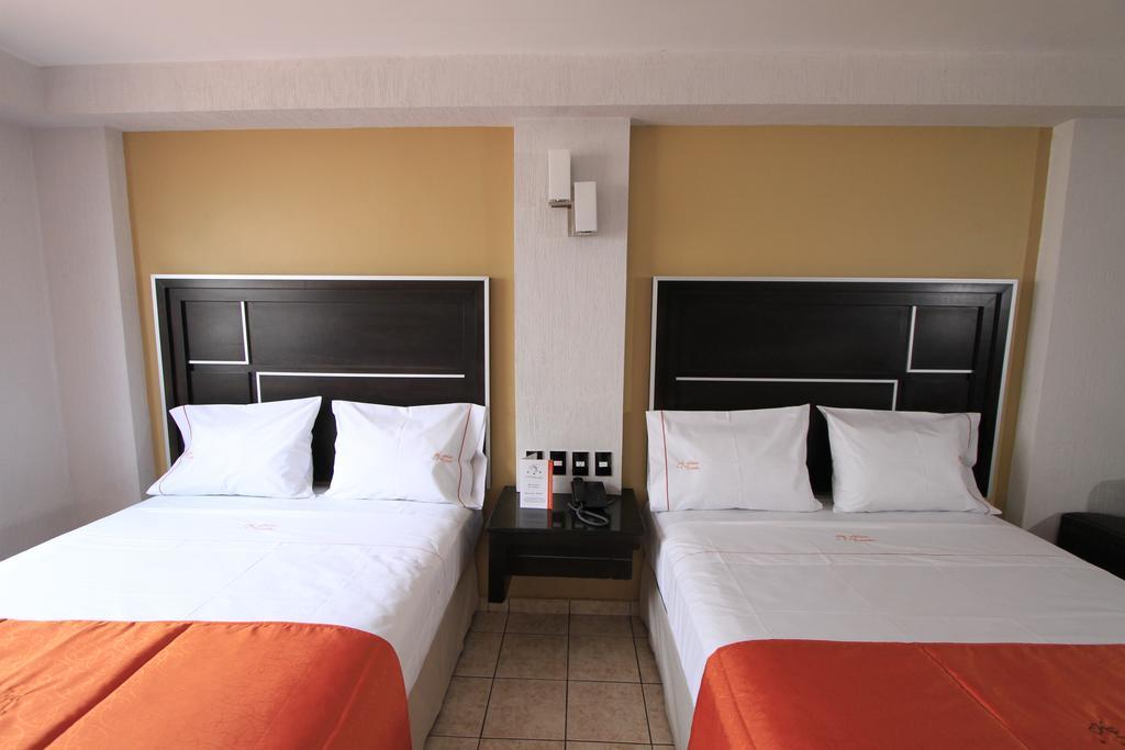 Hotel Estadio Guadalajara Pokoj fotografie